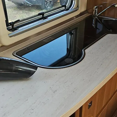 Peter's Wohnwagen Mit Festen Standort * Nea Roda